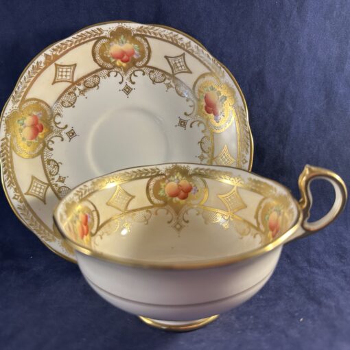 Royal Albert 'Crown china' theekop met schotel Ø 10,4 cm hoog 5,5 cm model 'Avon wide' (appeltjes) - Afbeelding 3