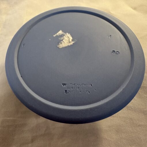 Wedgwood Jasperware lichtblauw kandelaartje hoog 3,5 cm Ø 9,7 cm - Afbeelding 3