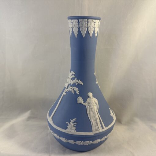 Wedgwood Jasperware lichtblauw vaasje hoog 19 cm Ø 4,5 cm - Afbeelding 2