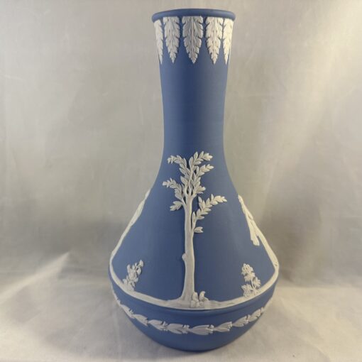 Wedgwood Jasperware lichtblauw vaasje hoog 19 cm Ø 4,5 cm - Afbeelding 3