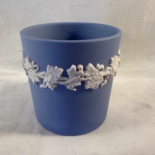 Wedgwood Jasperware lichtblauw vaasje/bakje hoog 6 cm Ø 5,5 cm - Afbeelding 2