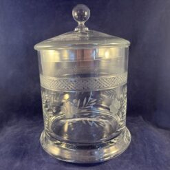Pot met deksel / beschuitbus geslepen kristal, hoog 23 cm Ø 15 cm