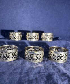 Set van 6 metalen servetringen Ø 4,5 cm.