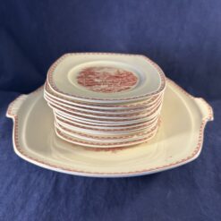 Societe Ceramique 'Landschap' rood gebakstel met 12 gebaksborden 25,5 x 29 cm / 14,7 x 14,7 cm