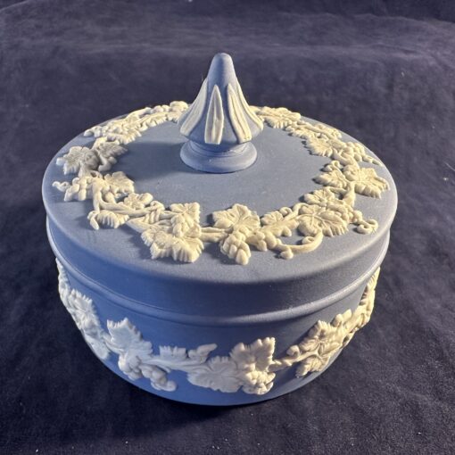 Wedgwood Jasperware lichtblauw potje met deksel hoog 6 cm, Ø 7,5 cm - Afbeelding 3