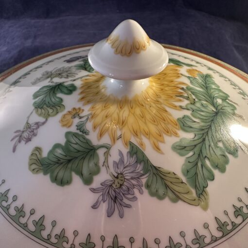 Haviland &Co Limoges Chrysantheme' dekschaal, hoog 12 cm. Ø 21,4 cm. - Afbeelding 3