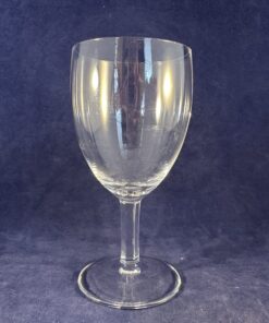 Gilde glas kristal, portglas met geslepen voet, hoog 12 cm.Ø 6 cm.