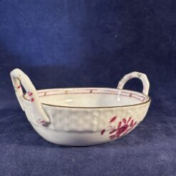 Herend Apponyi roze miniatuur mandje nr. 7423 hoog 3,3 cm, Ø 8 x 5,5 cm