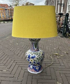 Oud Delft lamp handgeschilderd polychroom decor, hoogte tot fitting 45 cm