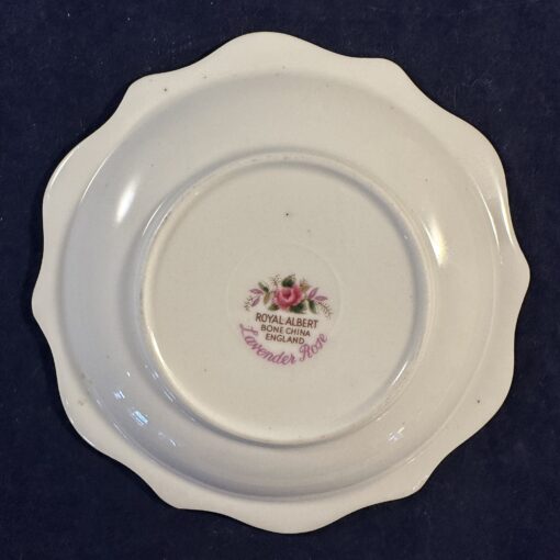 Royal Albert 'Lavender rose' petitfourbordje