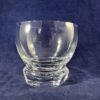 Kristallen borrelglas ''Rumba'', ontworpen door A.D. Copier voor Glasfabriek Leerdam, hoog 5,4 cm Ø 5,5 cm.