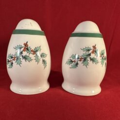 Spode 'Christmas tree' peper- en zoutstel, hoog 7,5 cm   Made in England
