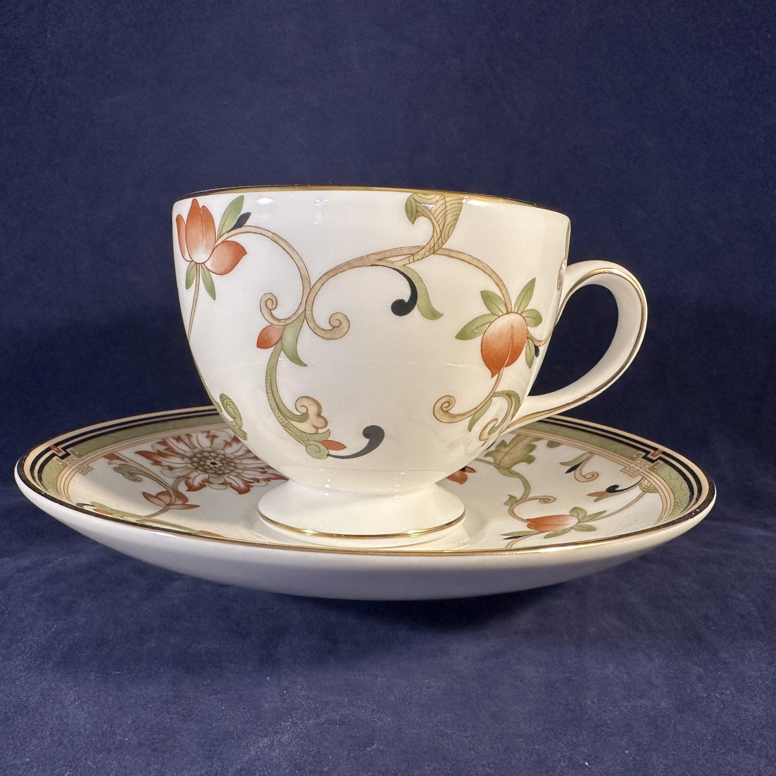 Wedgwood 'Oberon' kop met schotel Ø kop 8,4 cm hoog 6,9 cm