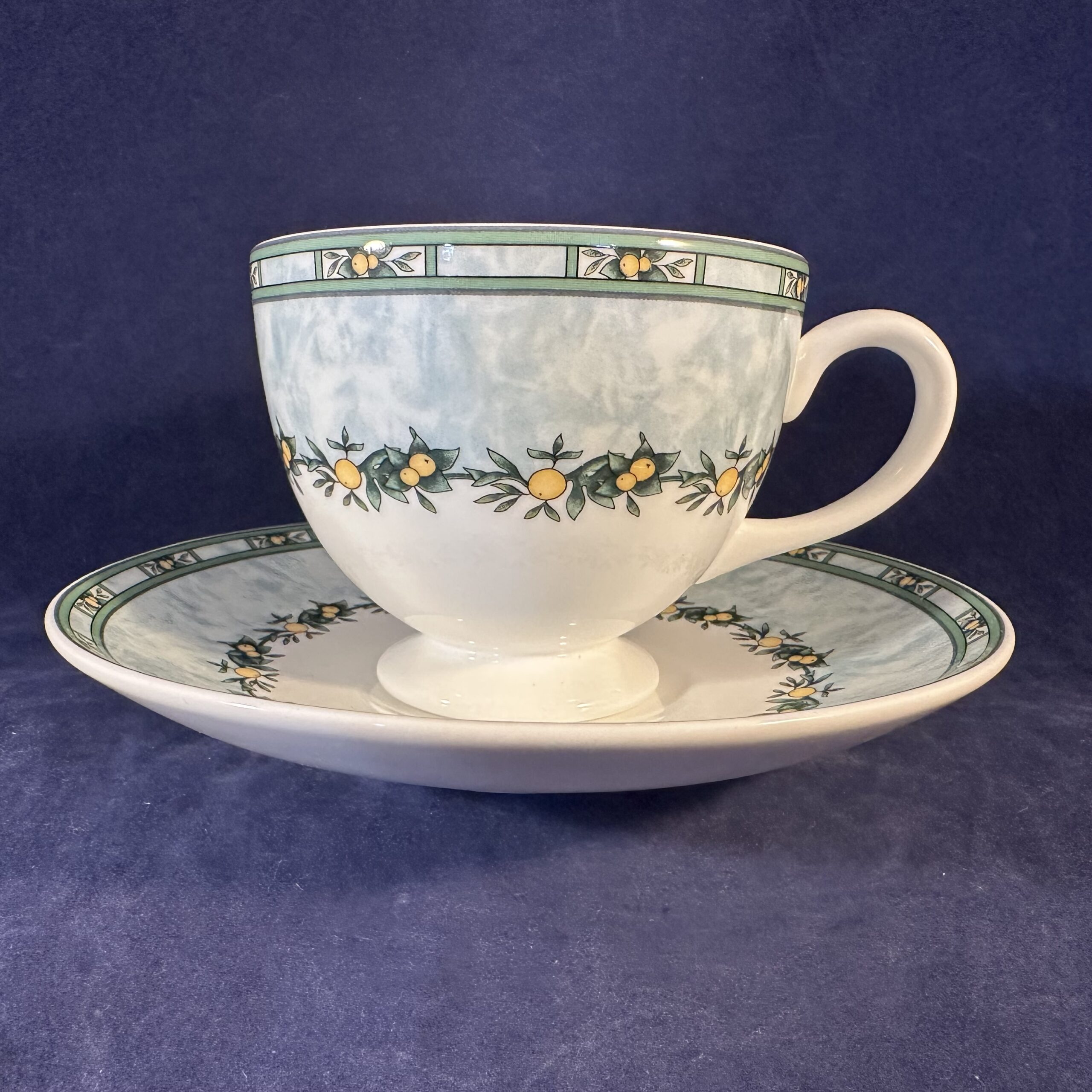 Wedgwood 'Clementines' kop met schotel Ø kop 8,4 cm hoog 6,9 cm