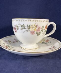 Wedgwood 'Mirabelle' kop met schotel Ø kop 8,4 cm hoog 6,9 cm