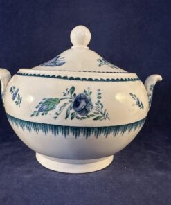 Wedgwood 'William II' suikerpot met deksel Ø 10,5 cm, hoog 10 cm (antiek)