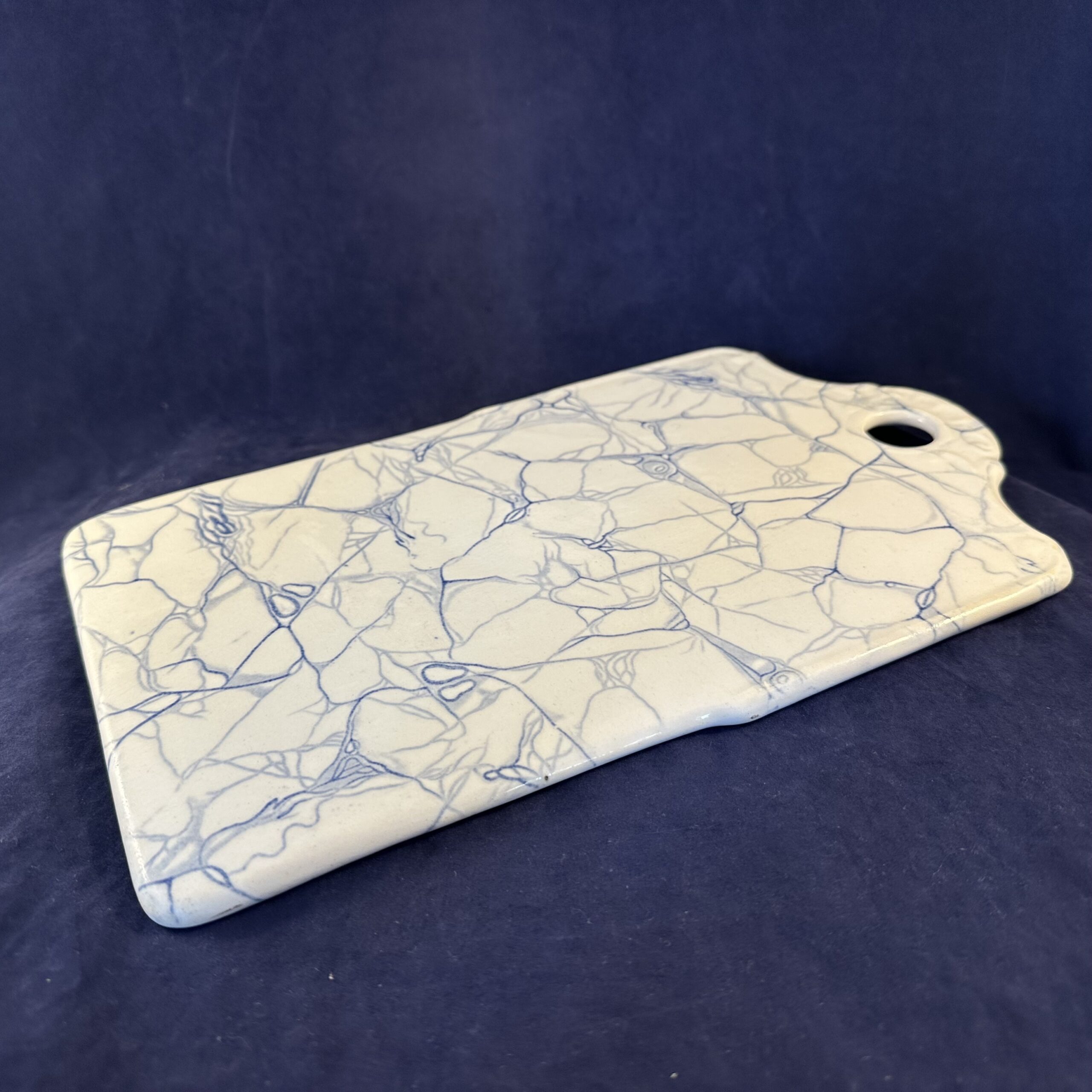 Petrus Regout 'Marmer' broodplankje 31,5 x 18,5 cm. - Afbeelding 4