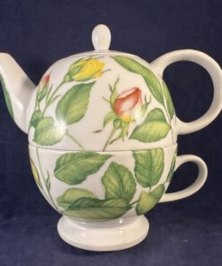 Taitù tea for one theepot met theekop 'Rose' Ø 10,8 cm hoog 15,5 cm.