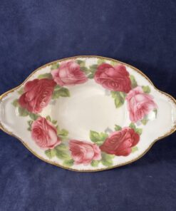 Royal Albert 'Old English Rose' bonbonschaaltje 14,5 x 9 cm, hoog 3,8 cm