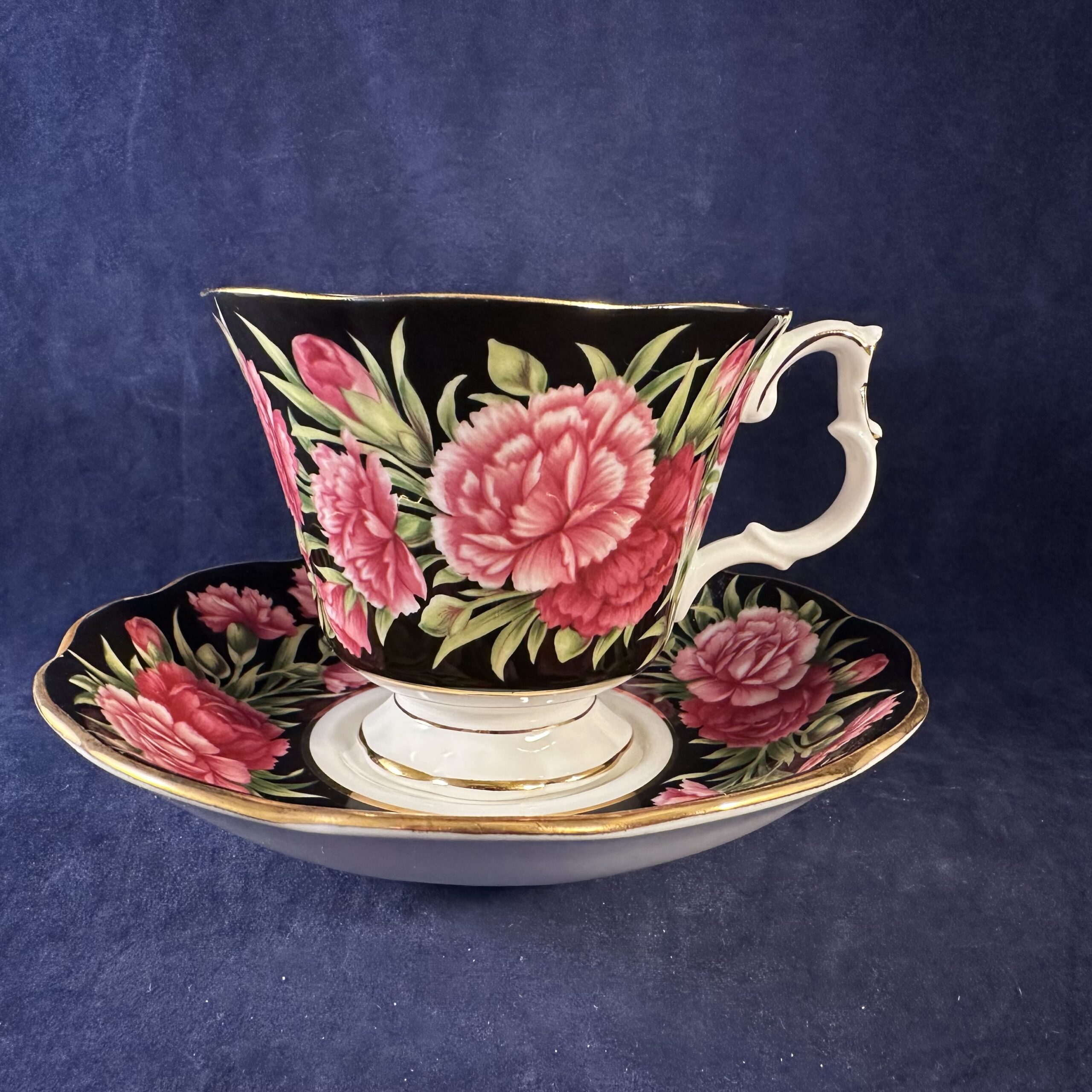 Royal Albert 'Bouquet Series' 'Carnation' kop en schotel Ø 9 cm hoog 7,4 cm