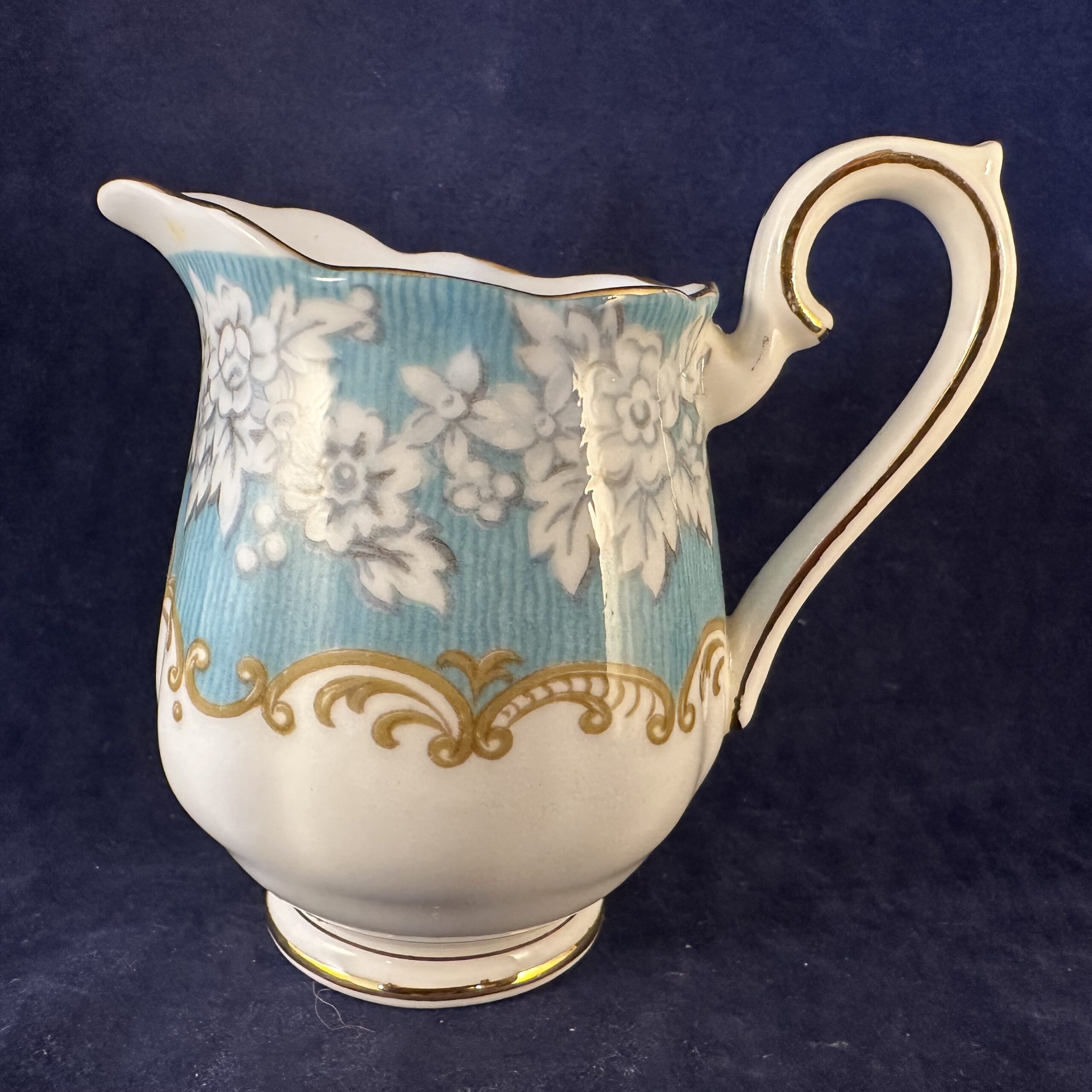 Royal Albert "Enchantment" roomkannetje, Ø 5,2 cm, hoog 9,2 cm