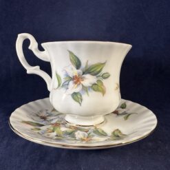 Royal Albert 'Trillium 2' dameskop en schotel Ø 7,3 cm hoog 7,7 cm. - Afbeelding 5