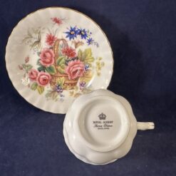 Royal Albert 'Basket of Roses' herenkop en schotel Ø kop 8,8 cm, hoog 7 cm - Afbeelding 4
