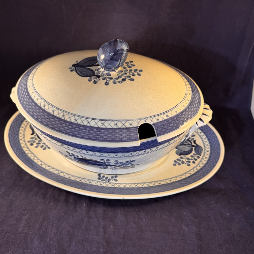 Royal Copenhagen Tranquebar terrine.