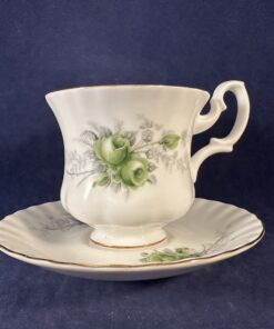 Royal Albert groen roosje dameskop en schotel Ø 7,3 cm hoog 7,7 cm.