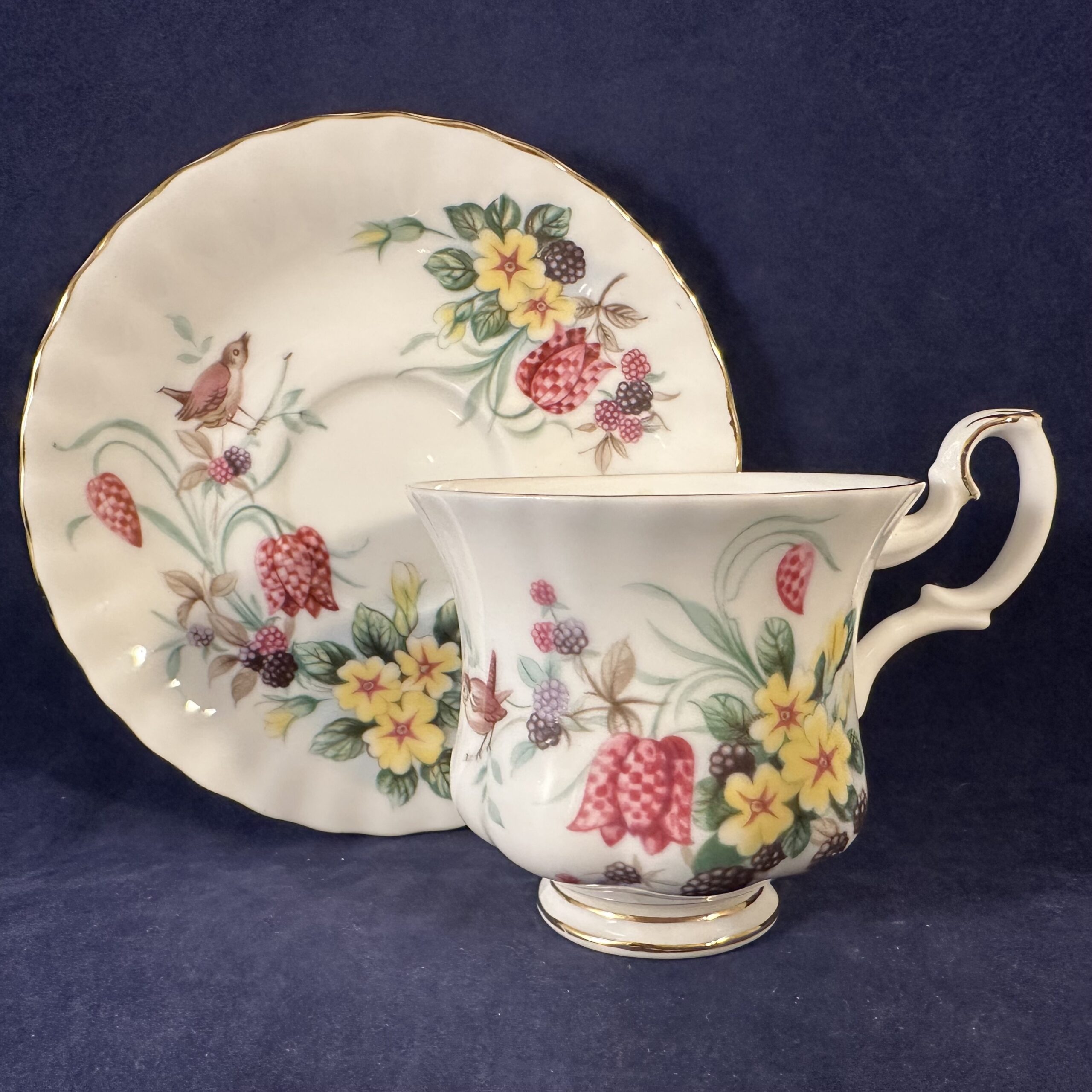 Royal Albert 'Springwood' dameskop en schotel Ø 7,3 cm hoog 7,7 cm. - Afbeelding 5
