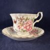 Royal Albert 'Country life series' 'Sweet Briar' herenkop en schotel Ø kop 9,9 cm hoog 7,8 cm.