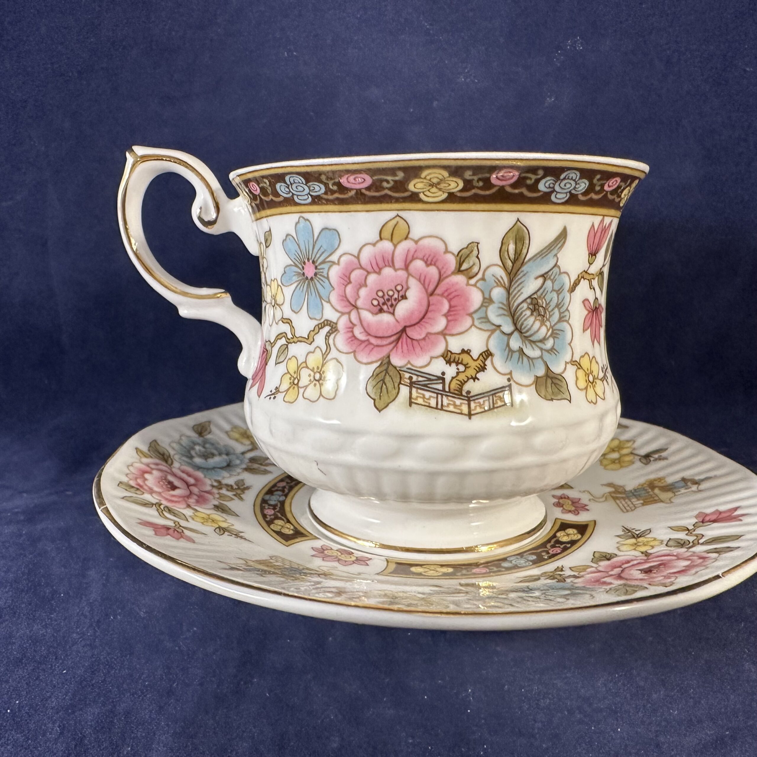 Queens Cathay kop en schotel Ø 7 cm hoog 7 cm. - Afbeelding 3