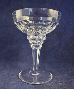 Kristalunie Maastricht likeurcoupe ontworpen door Jan Eisenloeffel 1927-28. Hoog 10,6 cm, Ø 7,8 cm.