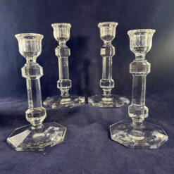 Set van 4 geslepen kristallen kandelaars hoog 16,5 cm, heel sierlijk en mooi geslepen.