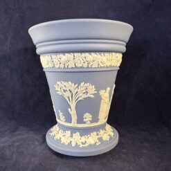 Wedgwood Jasperware lichtblauw vaasje hoog 12,3 cm Ø 10,8 cm - Afbeelding 3