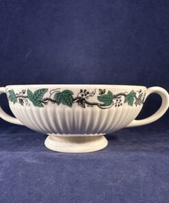 Wedgwood Stratford soepkom zonder schotel Ø 12,5 cm, hoog 5,5 cm.