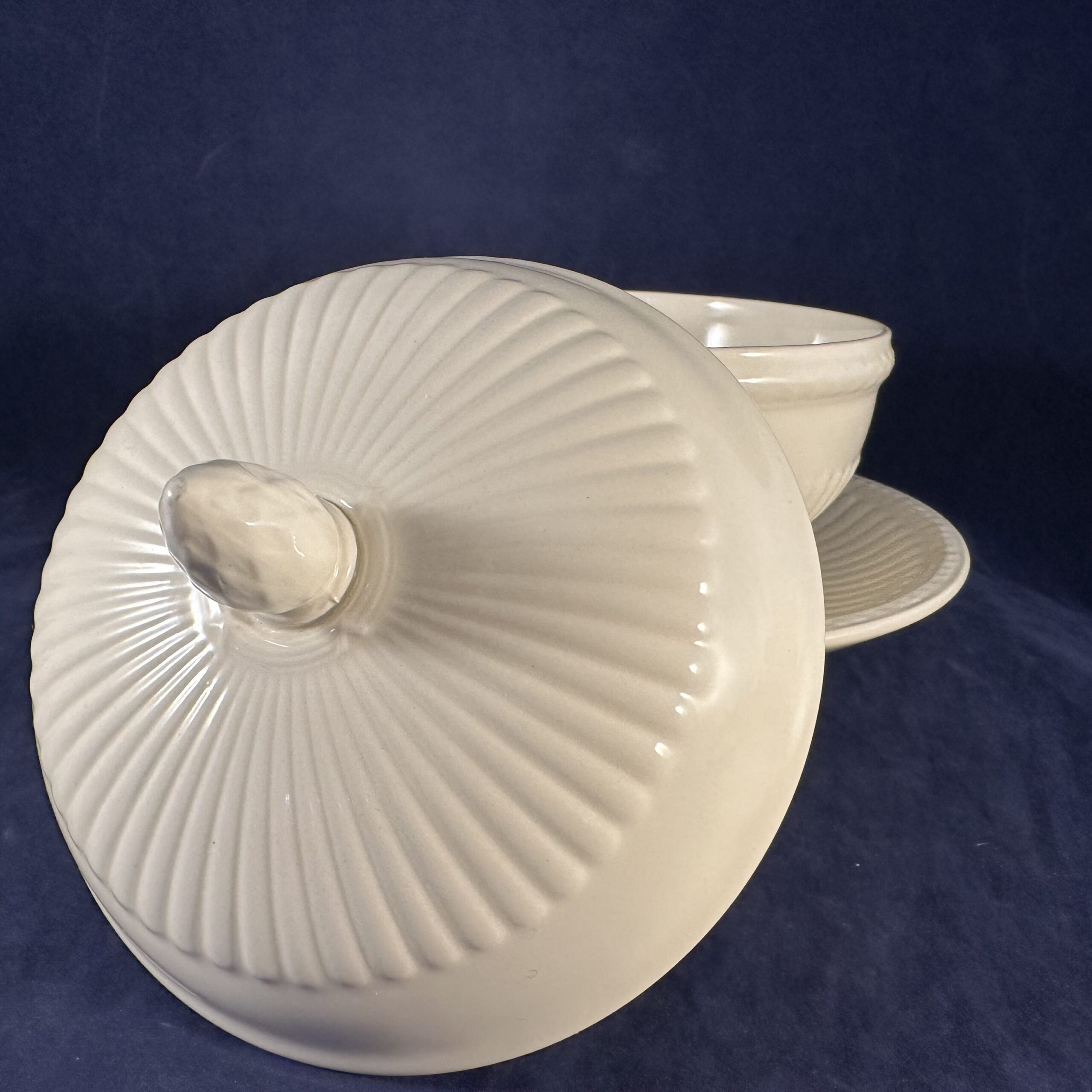 Zeldzame ronde Wedgwood Edme botervloot Ø12 cm hoog 12,5 cm met deksel - Afbeelding 2