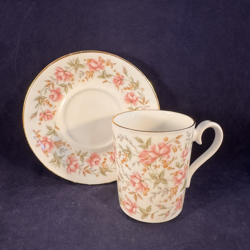Royal Albert 'Pink Brocade' kop en schotel