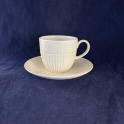 Wedgwood Edme kop met schotel Ø 7,8 cm hoog 7 cm model coupe