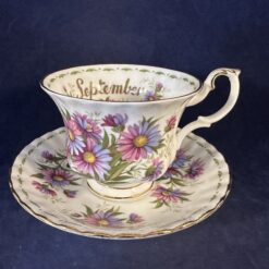 Royal Albert Flower of the month series herenkop 'September' hoog 7,7 cm Ø 9 cm