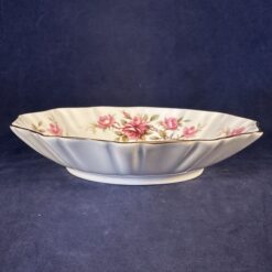 Royal Albert 'Romance' bonbonschaaltje Ø 14,6 x 12 cm, hoog 3,2 cm. - Afbeelding 4