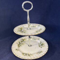 Royal Albert 'Flower of the month' series tweelaags etagere 'January' Ø 15,8/ 20,5 cm hoog 24 cm.