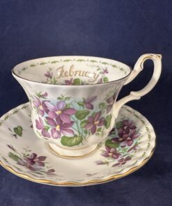 Royal Albert Flower of the month series herenkop en schotel 'April' hoog 7,8 cm, Ø 8,8 cm