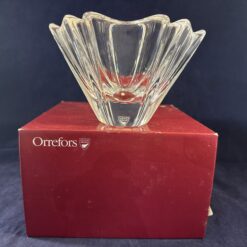 Prachtige kristallen vaas hoog 9 cm Ø 14 cm.- Orrefors (in originele doos) - Orrefors gemerkt.