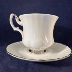 Royal Albert 'Chantilly' platinum dameskop en schotel Ø kopje 7,3 cm - Afbeelding 2