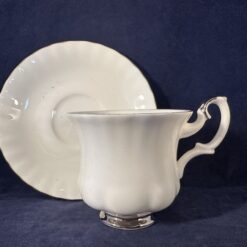 Royal Albert 'Chantilly' platinum dameskop en schotel Ø kopje 7,3 cm - Afbeelding 3
