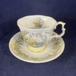Royal Doulton, Brambly Hedge, 'spring' kop en schotel