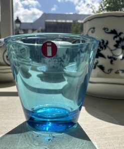 Iitala aquablauw shotglas hoog 5,5 cm.