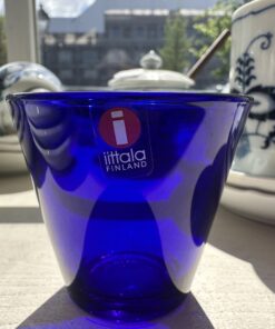Iitala kobaltblauw shotglas hoog 5,5 cm.