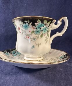 Royal Albert 'Royal Choice Series' 'Badminton' dameskop en schotel, Ø kopje 7,5 cm, hoog 7,5 cm